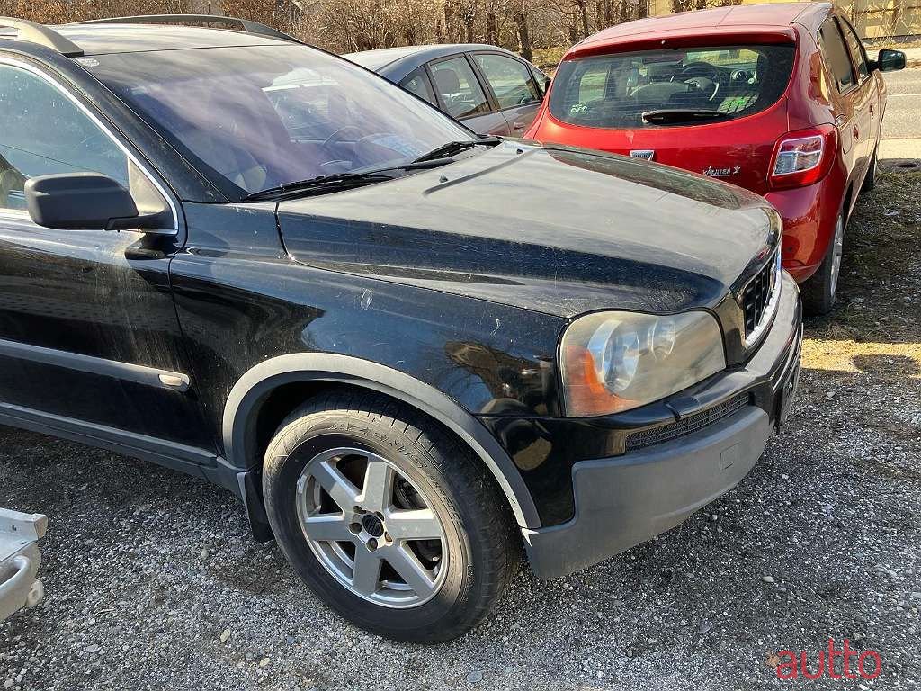 2004' Volvo XC90 photo #3