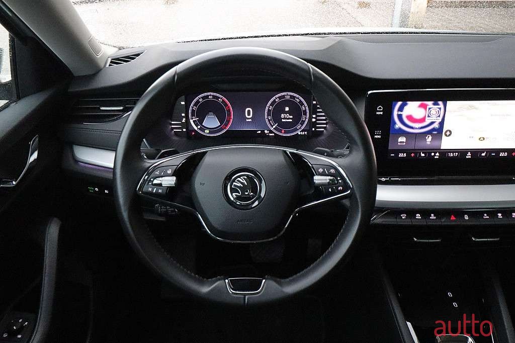 2020' Skoda Octavia photo #6