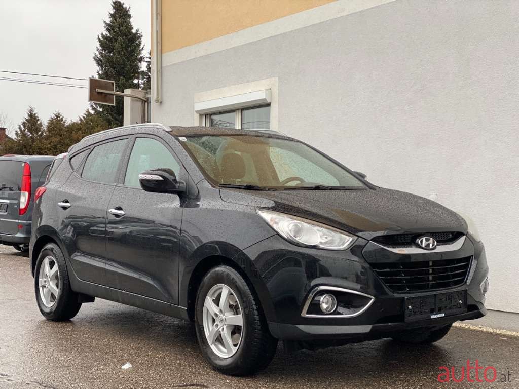 2010' Hyundai ix35 photo #2