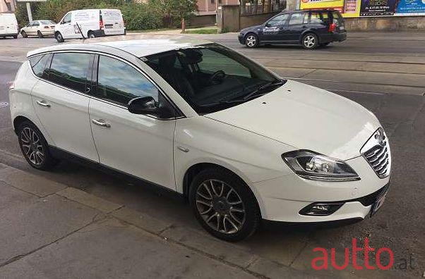 2013' Lancia Delta photo #1