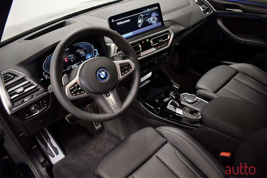 2023' BMW X3 photo #6