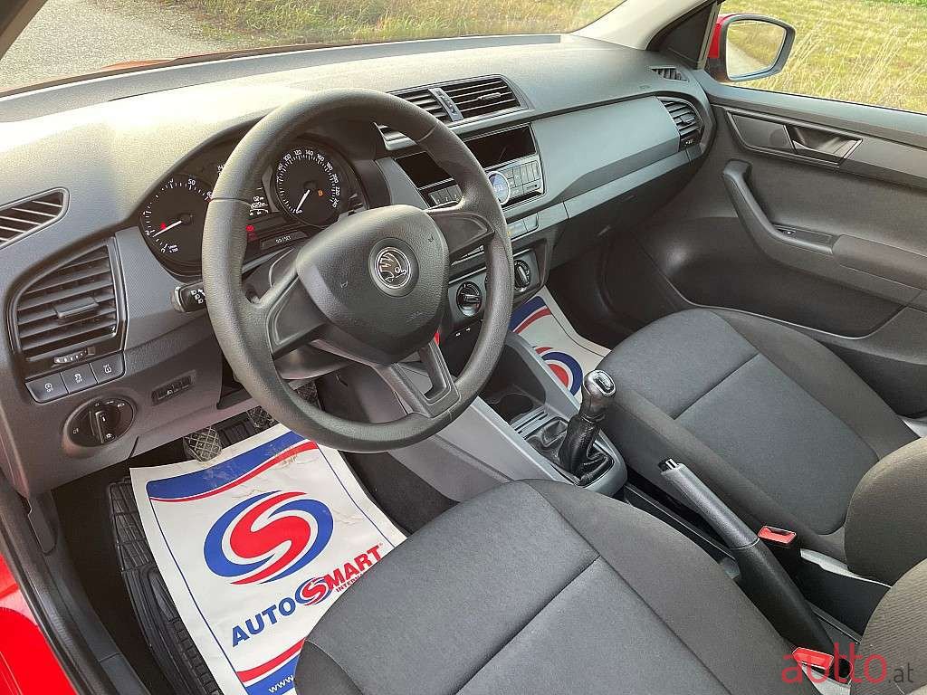 2017' Skoda Fabia photo #5