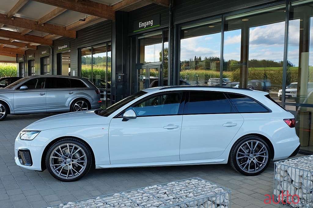 2019' Audi A4 photo #2