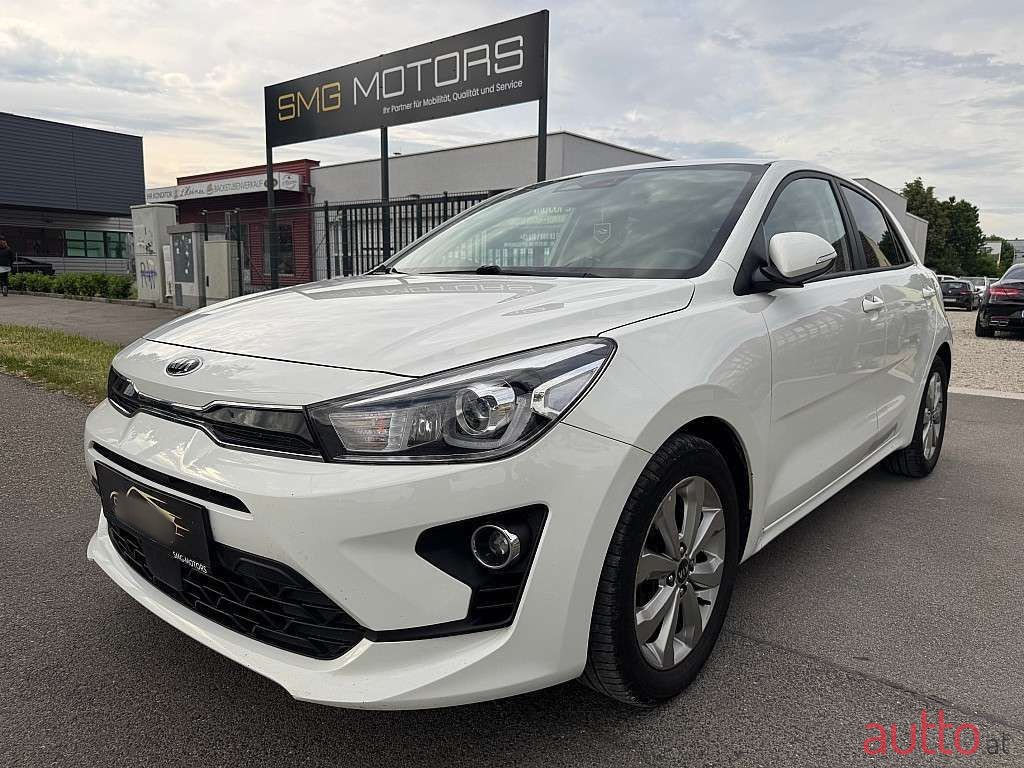2020' Kia Rio photo #1