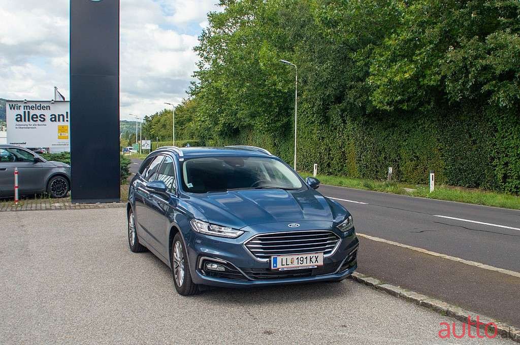 2021' Ford Mondeo photo #2