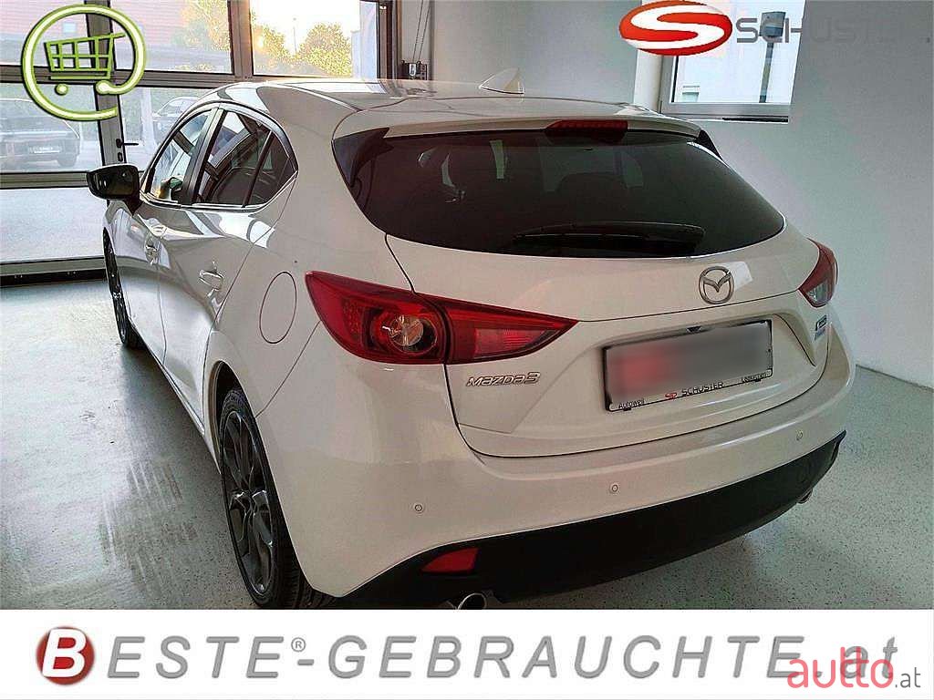 2016' Mazda Mazda3 photo #1