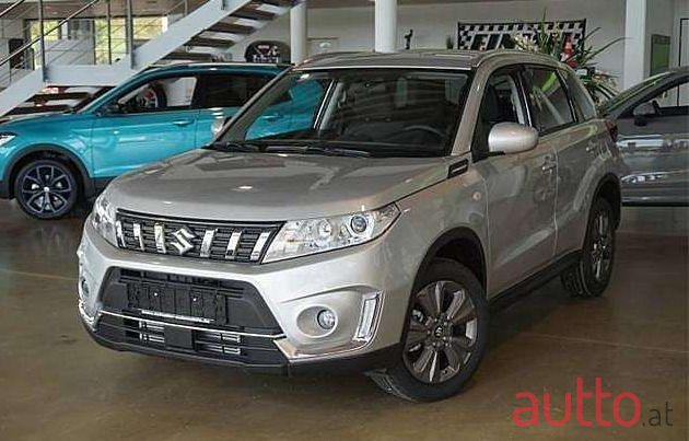 2019' Suzuki Vitara photo #1