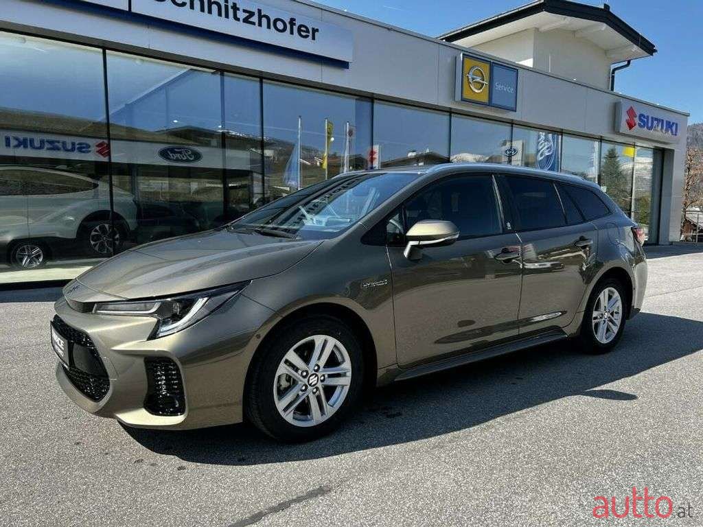 2022' Suzuki Swace photo #1