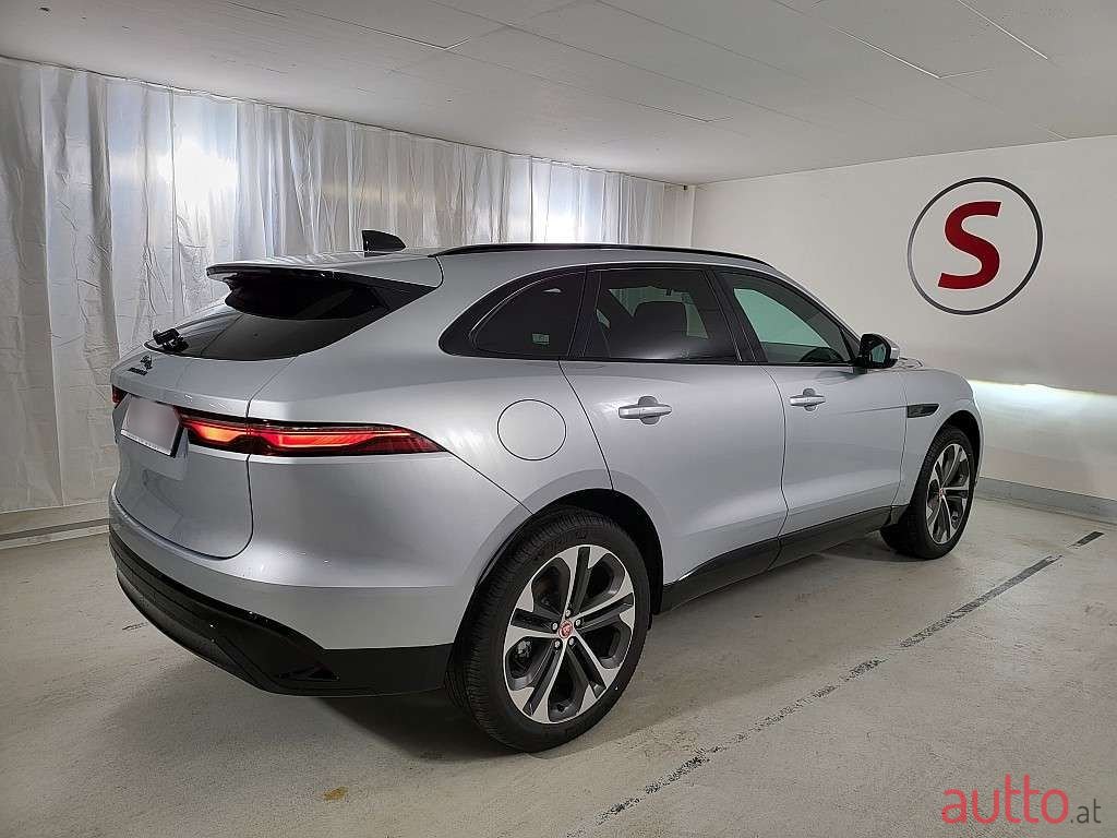 2022' Jaguar F-Pace photo #2