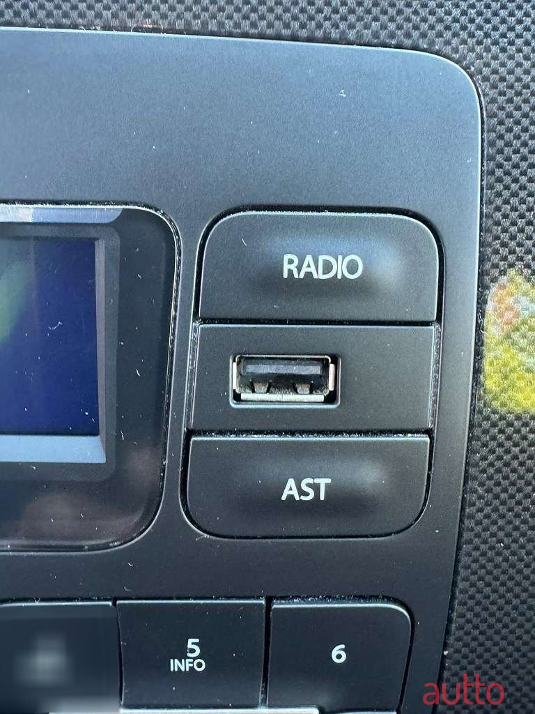 2019' Dacia Logan photo #4