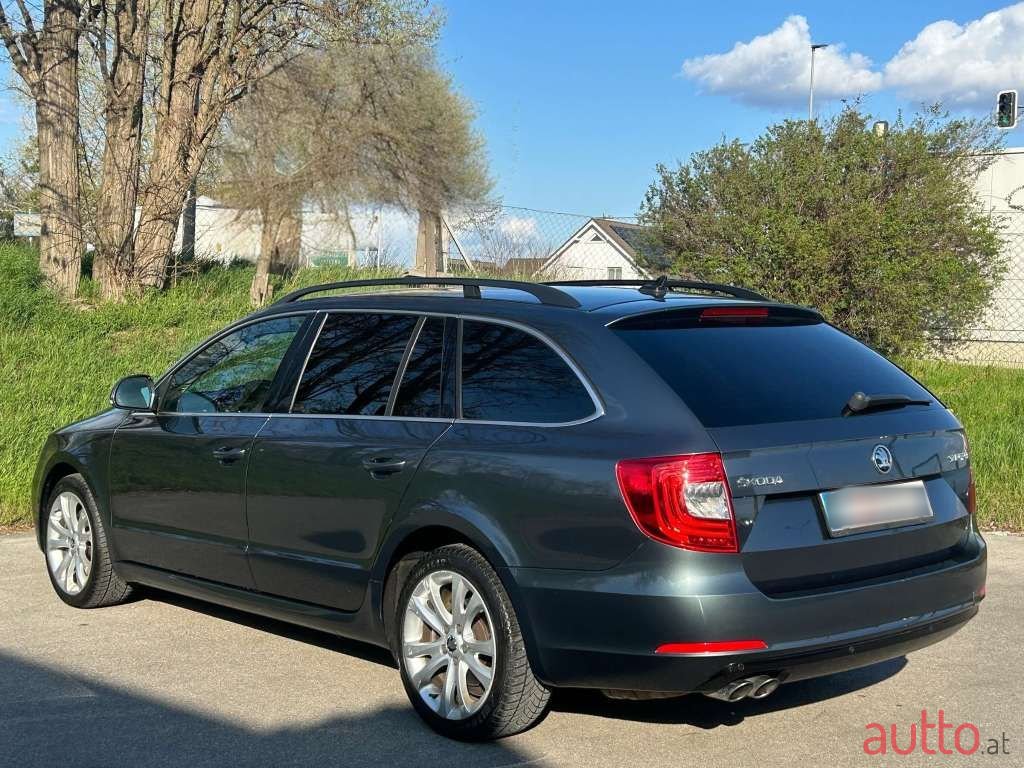 2015' Skoda Superb photo #6