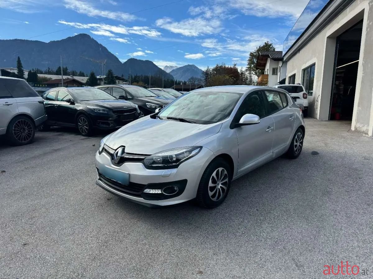 2015' Renault Megane photo #3