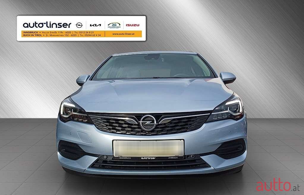 2020' Opel Astra photo #2