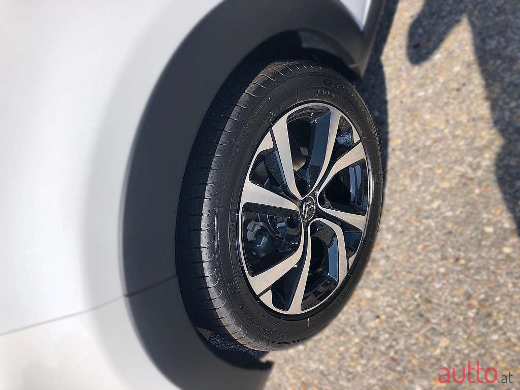 2022' Citroen C3 photo #3