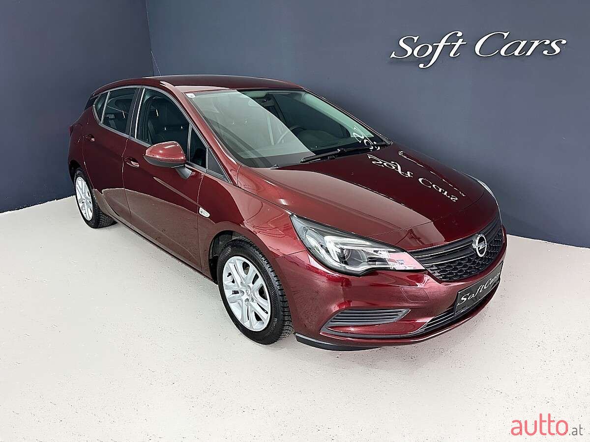 2018' Opel Astra photo #4