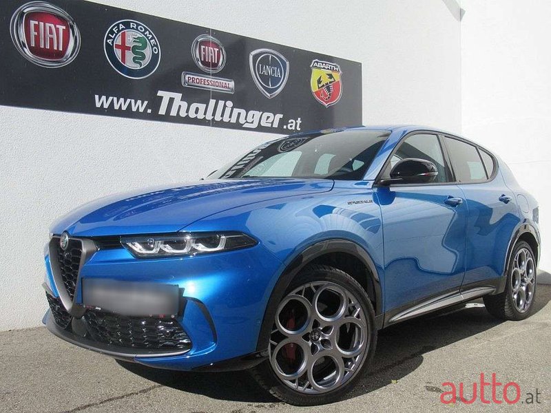2023' Alfa Romeo Tonale photo #2