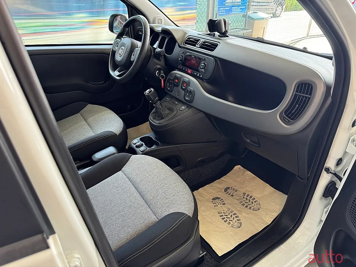2019' Fiat Panda photo #6