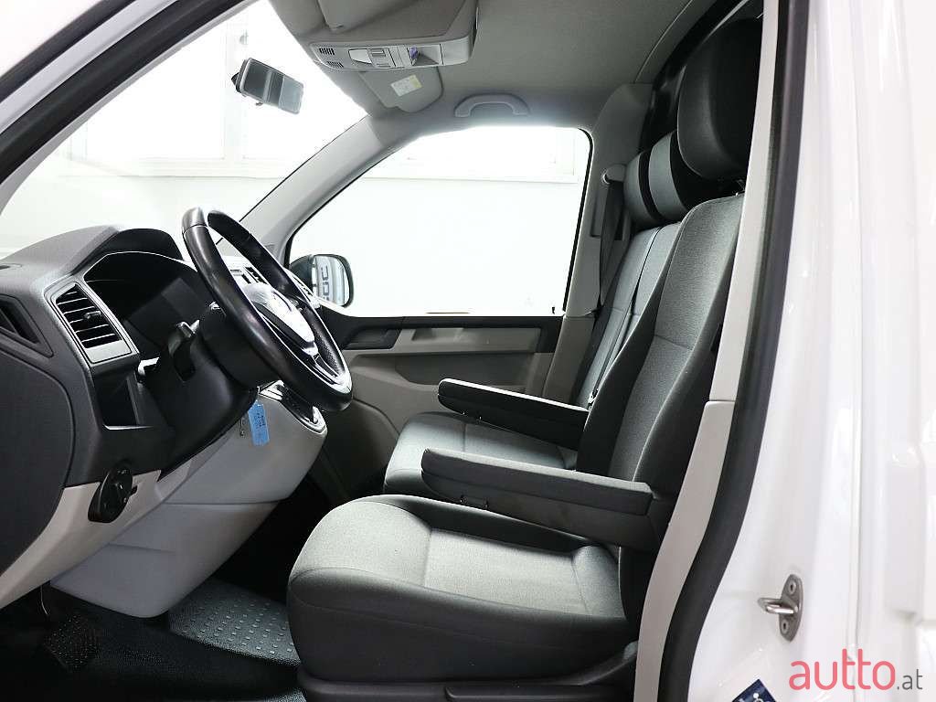 2019' Volkswagen T6 photo #6