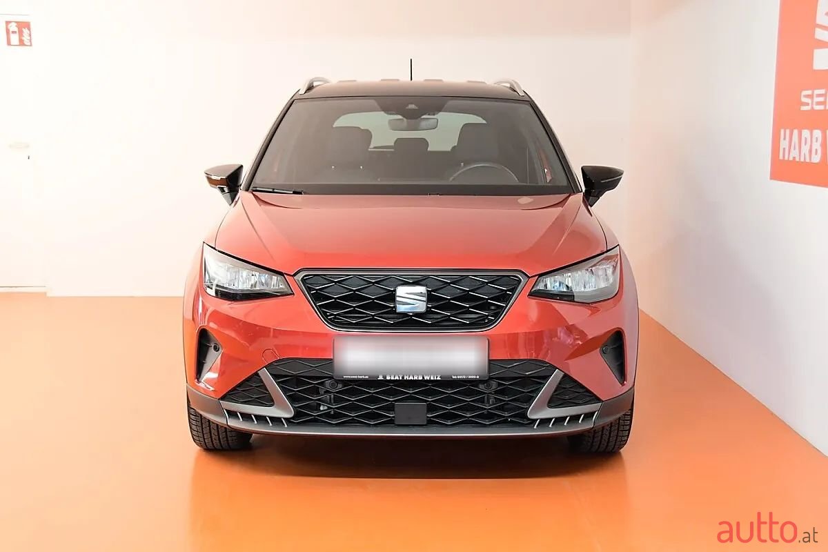 2024' SEAT Arona photo #2