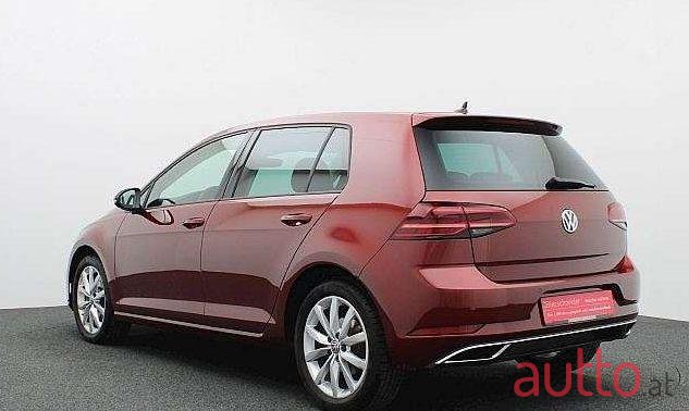 2019' Volkswagen Golf photo #1