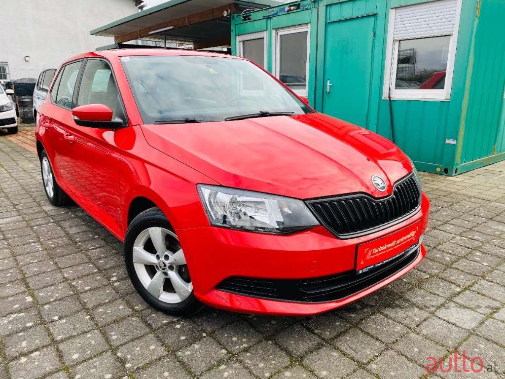 2016' Skoda Fabia photo #6