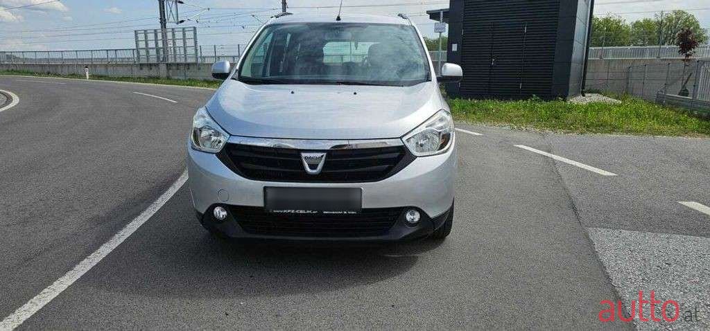 2016' Dacia Lodgy photo #3