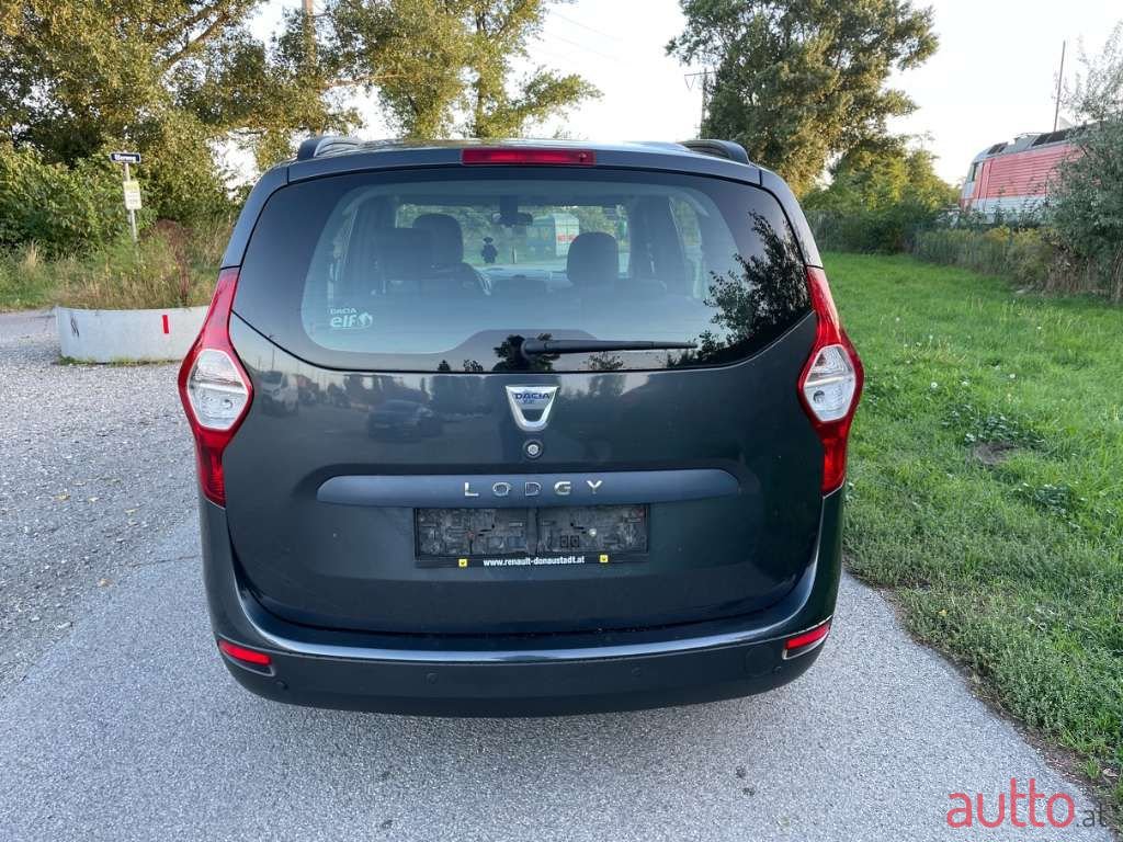 2013' Dacia Lodgy photo #5