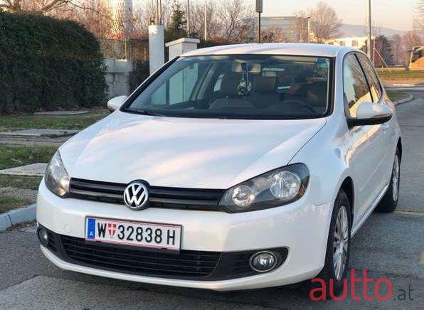 2012' Volkswagen Golf photo #2