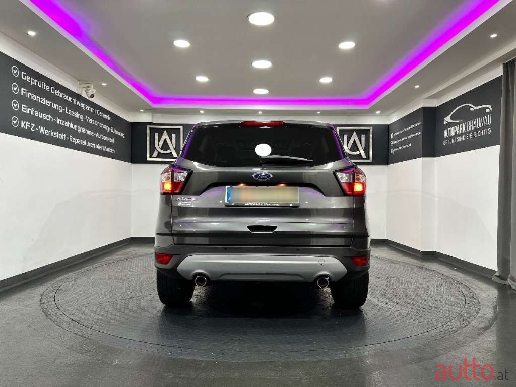 2017' Ford Kuga photo #5