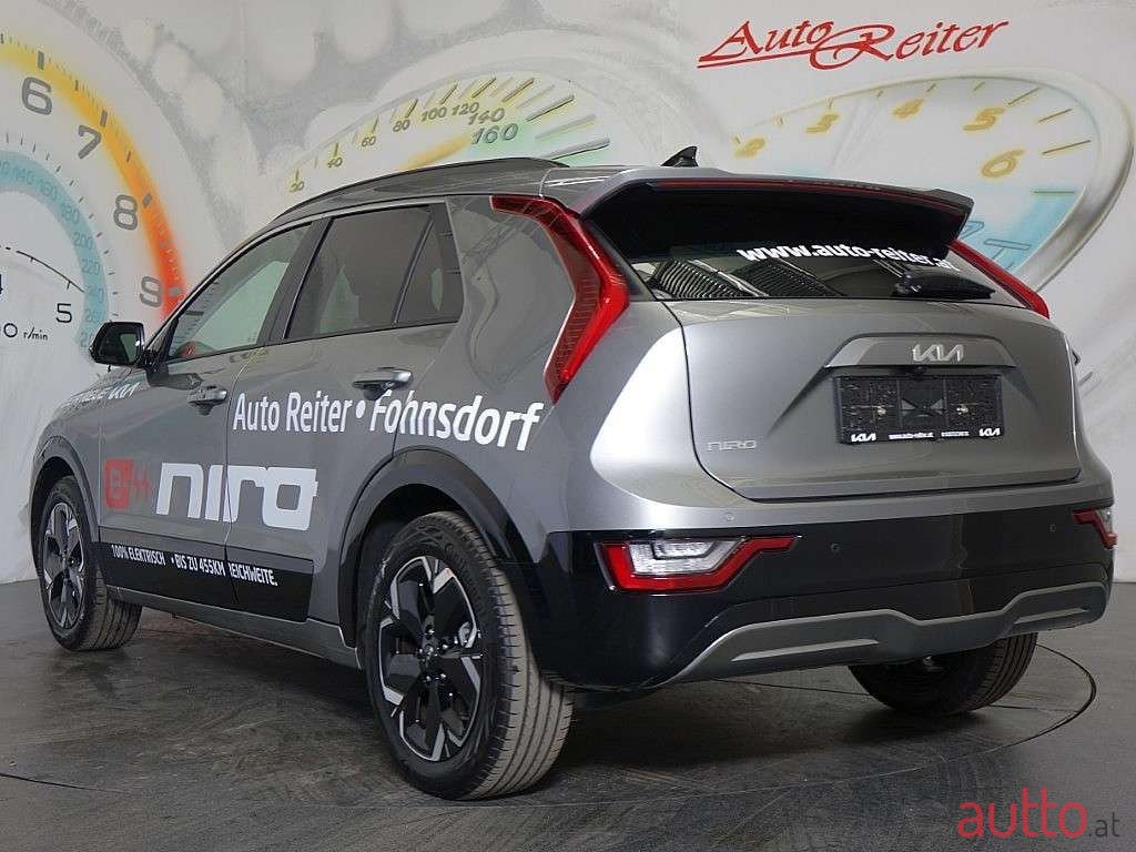2022' Kia Niro photo #3
