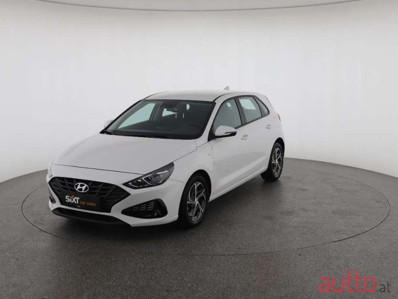 2023' Hyundai i30 photo #3