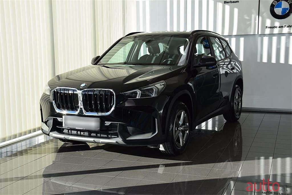 2022' BMW X1 photo #2