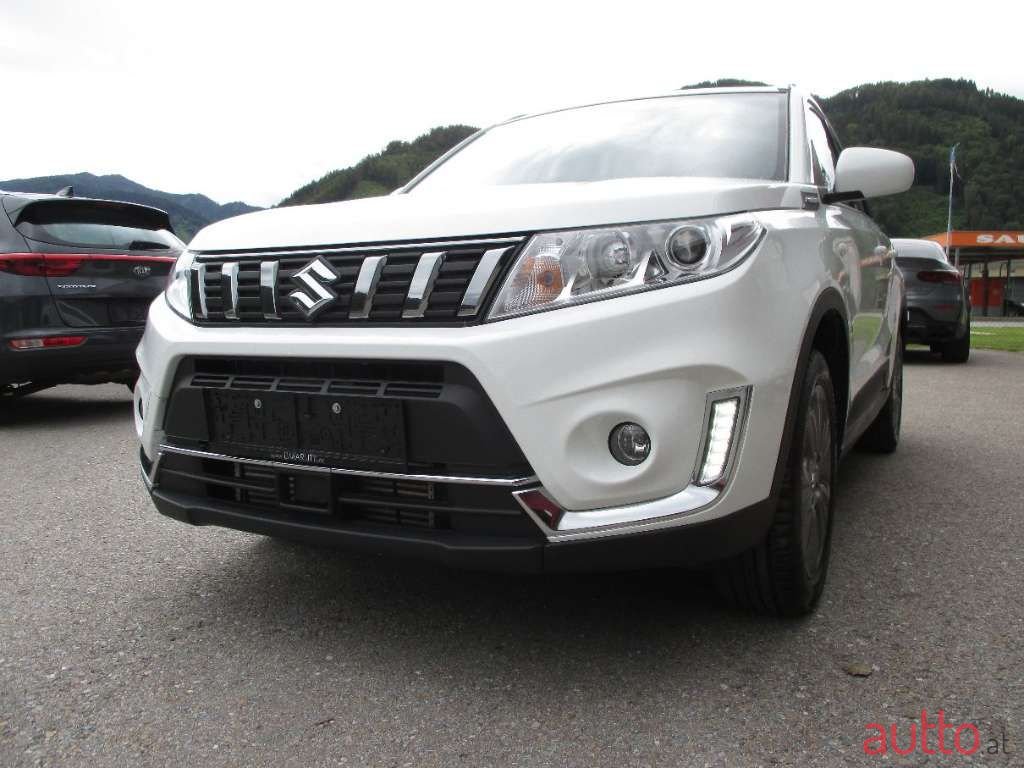 2019' Suzuki Vitara photo #2