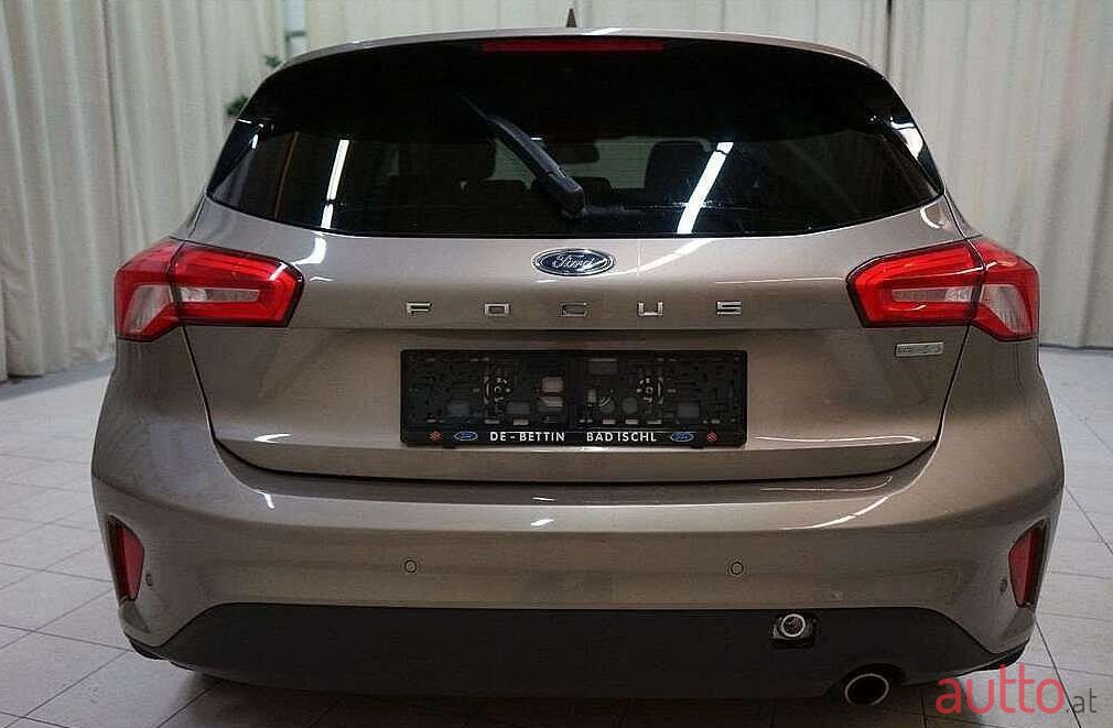 2018' Ford Focus photo #5