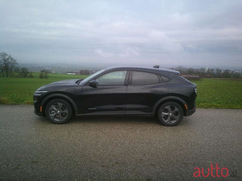 2024' Ford Mustang Mach-E photo #4