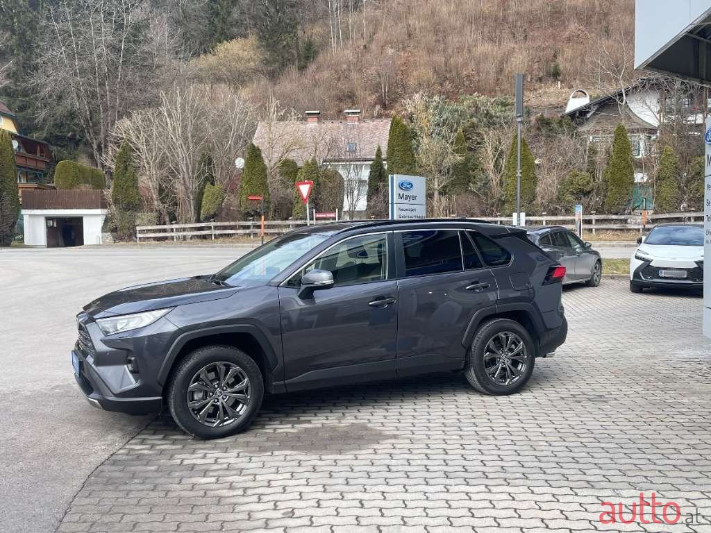 2023' Toyota RAV4 photo #5