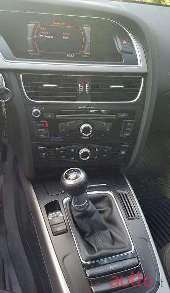 2012' Audi A4 photo #1