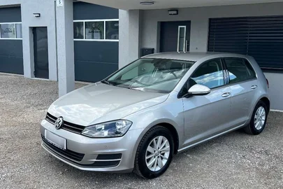 2013' Volkswagen Golf
