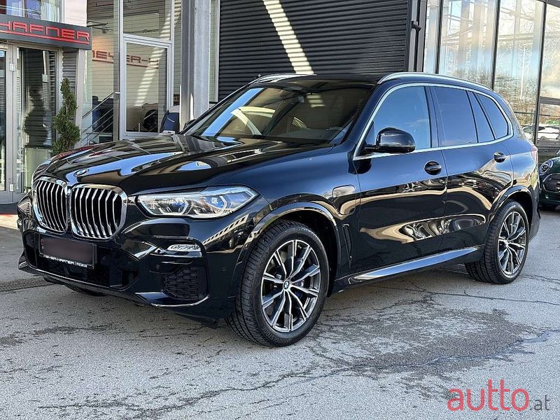 2020' BMW X5 photo #2