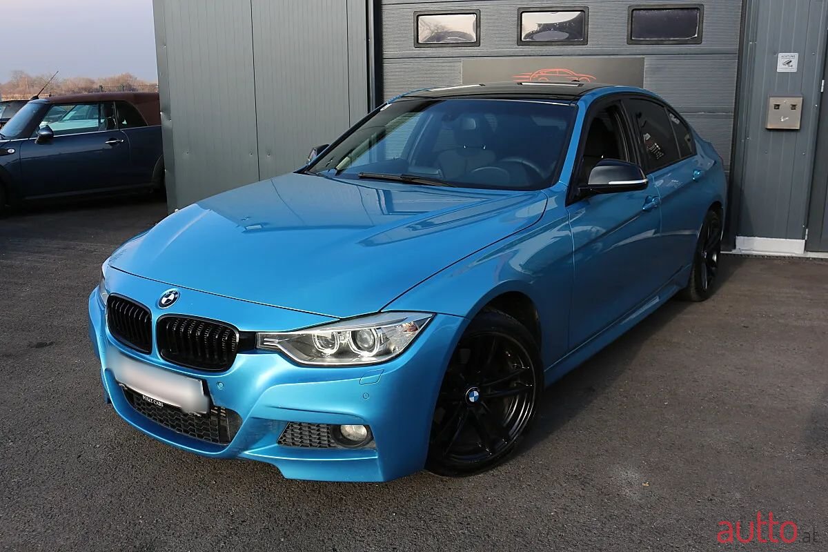2013' BMW 3Er-Reihe photo #2