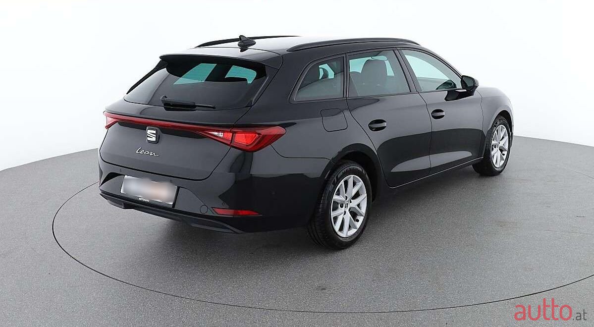 2020' SEAT Leon photo #5