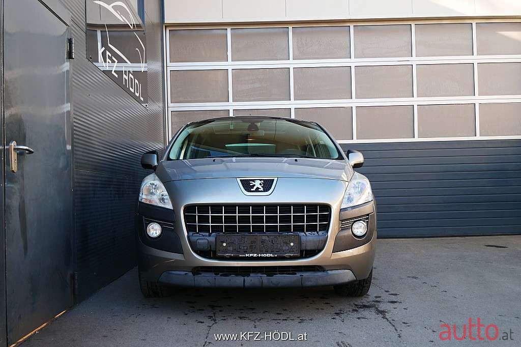 2011' Peugeot 3008 photo #2