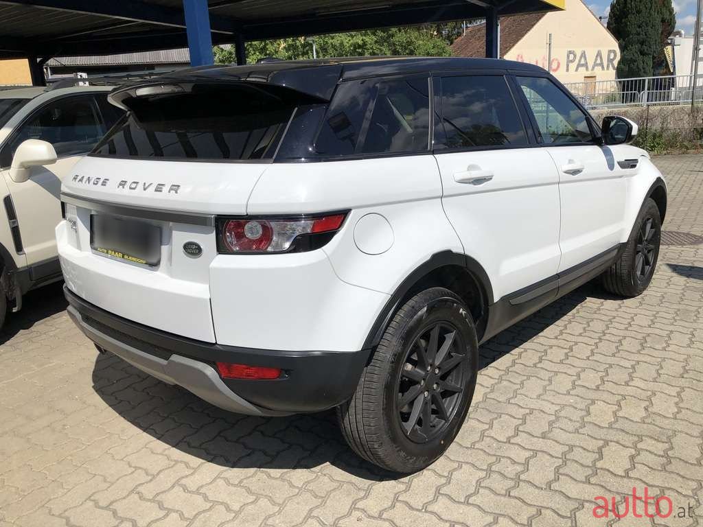 2015' Land Rover Range Rover Evoque photo #2