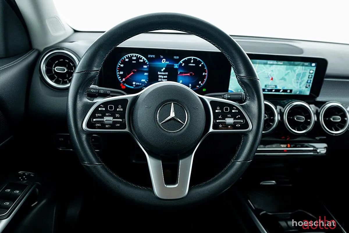 2021' Mercedes-Benz GLB photo #6