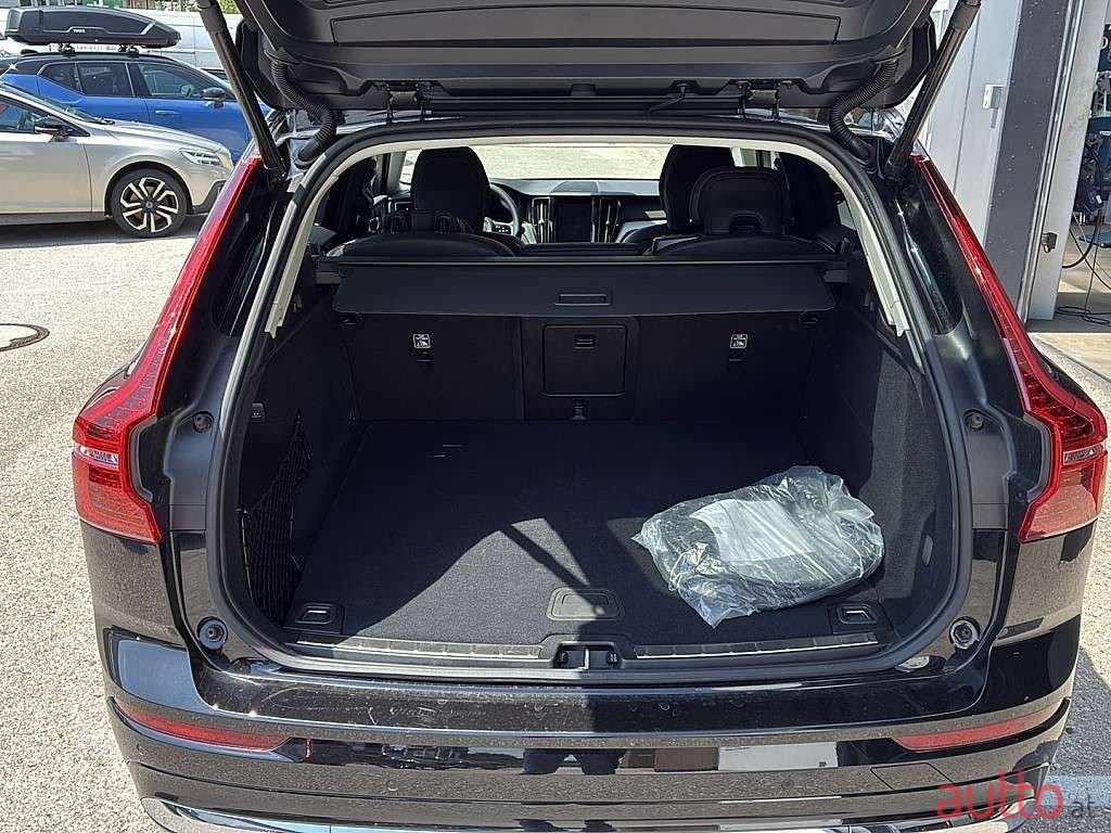 2024' Volvo XC60 photo #3