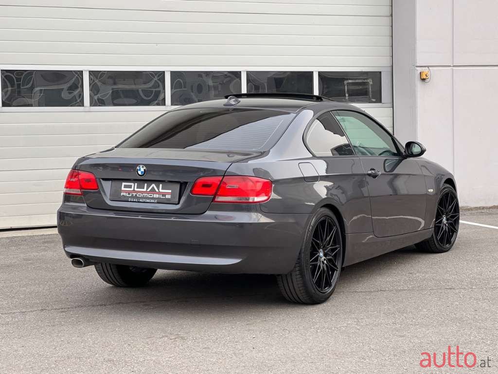 2009' BMW 3Er-Reihe photo #4