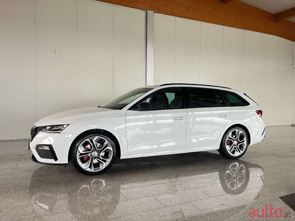 2021' Skoda Octavia photo #1