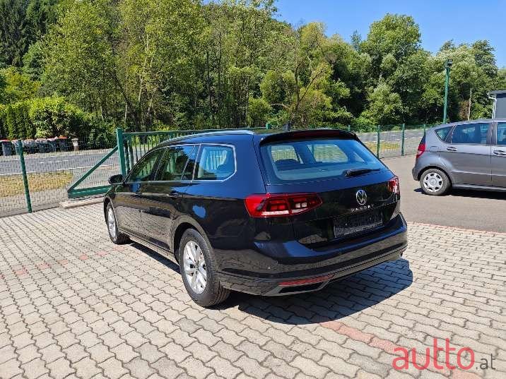 2021' Volkswagen Passat photo #6