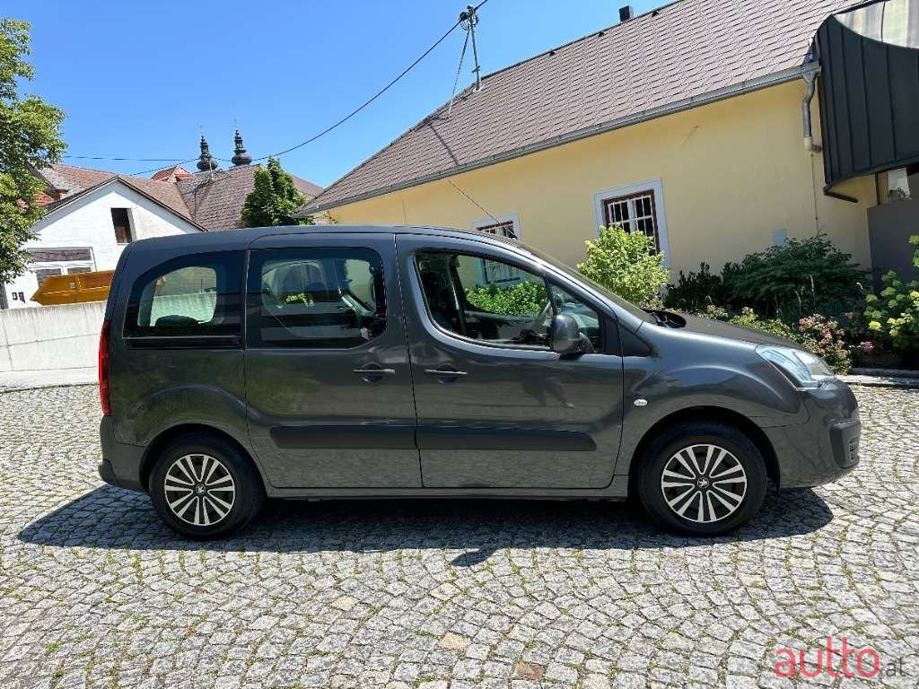 2015' Peugeot Partner photo #4