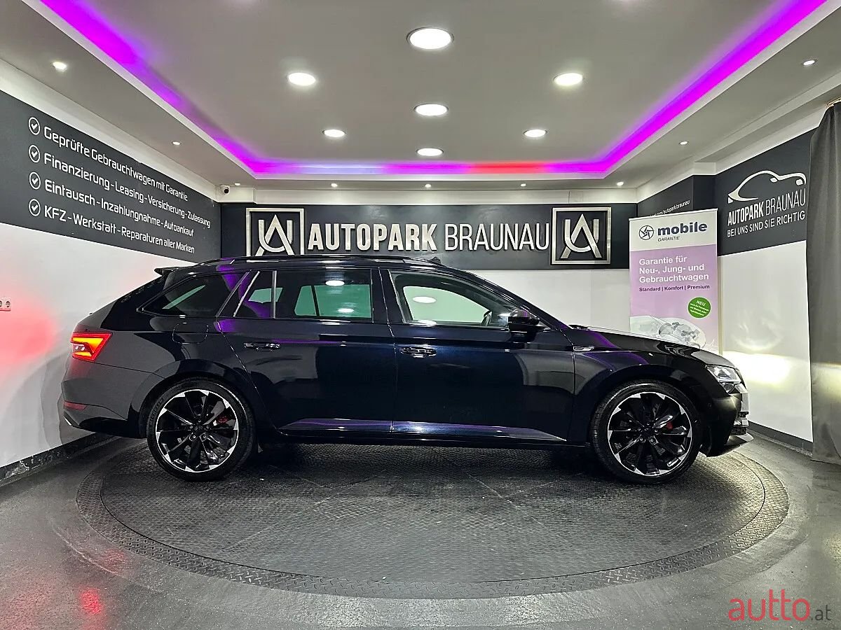 2020' Skoda Superb photo #6